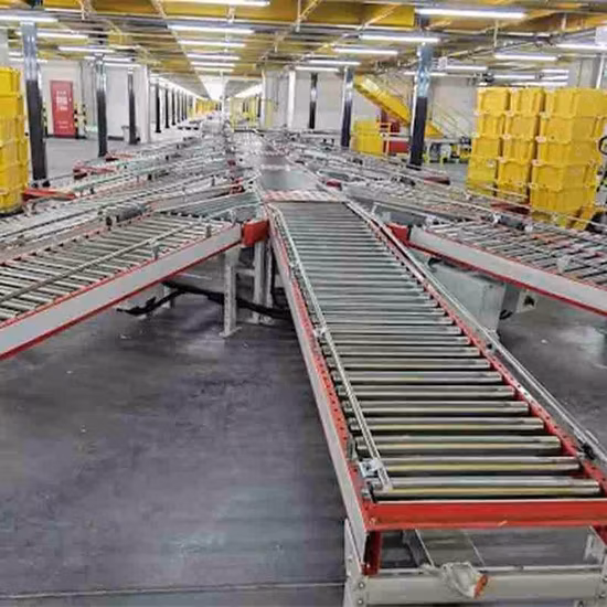 Selezionatrice con bilanciere per abbinamento modelli, macchina trasportatrice a nastro per sistema di smistamento